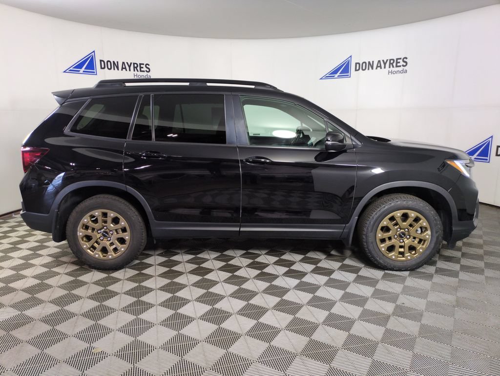 Certified 2023 Honda Passport TrailSport image 10