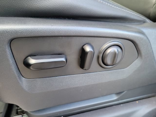 Used 2019 Chevrolet Silverado 1500 LT w/ All-Star Edition RWD image 13