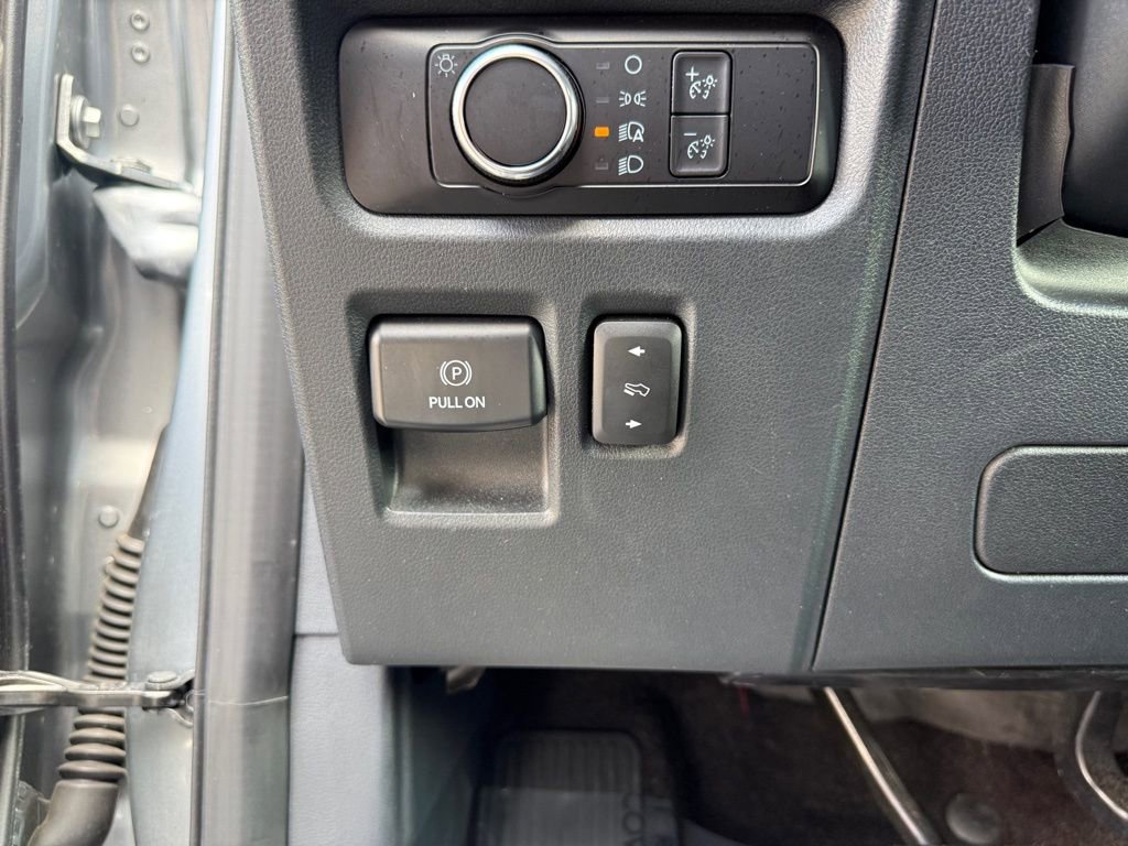 Used 2023 Ford Expedition Max XLT image 7