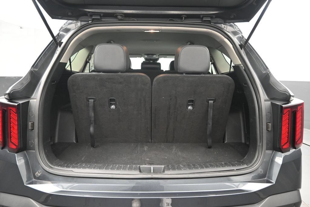 Used 2024 Kia Sorento S FWD image 27