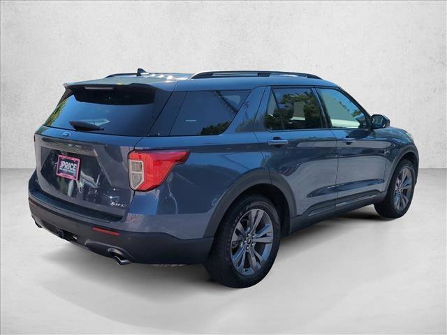 Used 2021 Ford Explorer XLT w/ Equipment Group 202A AWD/4WD image 5