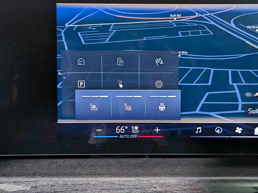 Used 2026 BMW i7 eDrive50 w/ Executive Package RWD image 27