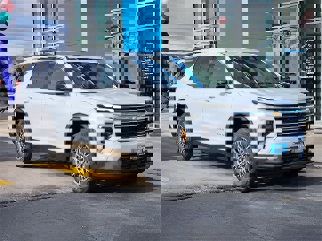 New 2026 Chevrolet Traverse LT image 9