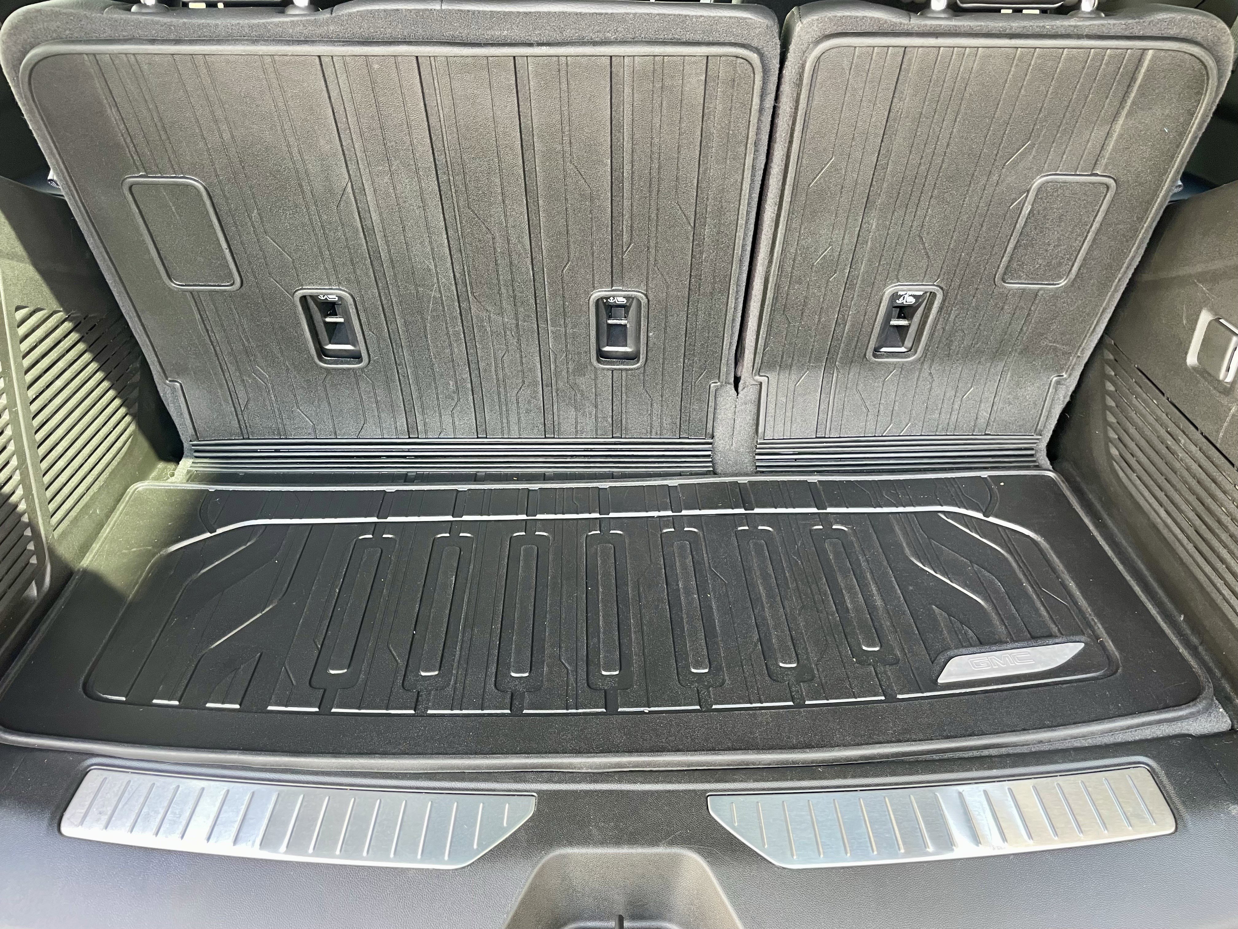 Used 2024 GMC Yukon Denali image 39