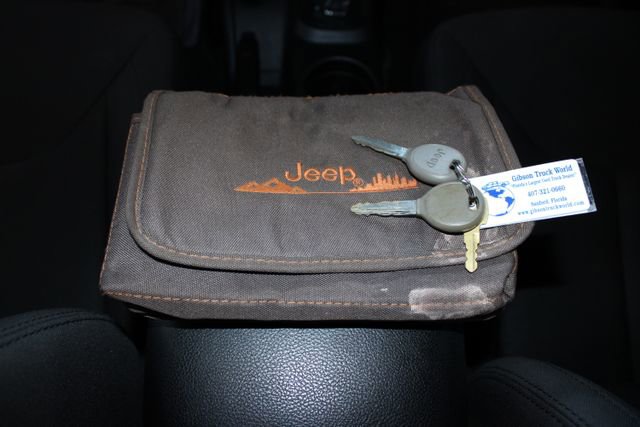 Used 2018 Jeep Wrangler Unlimited Sport w/ Connectivity Group image 24