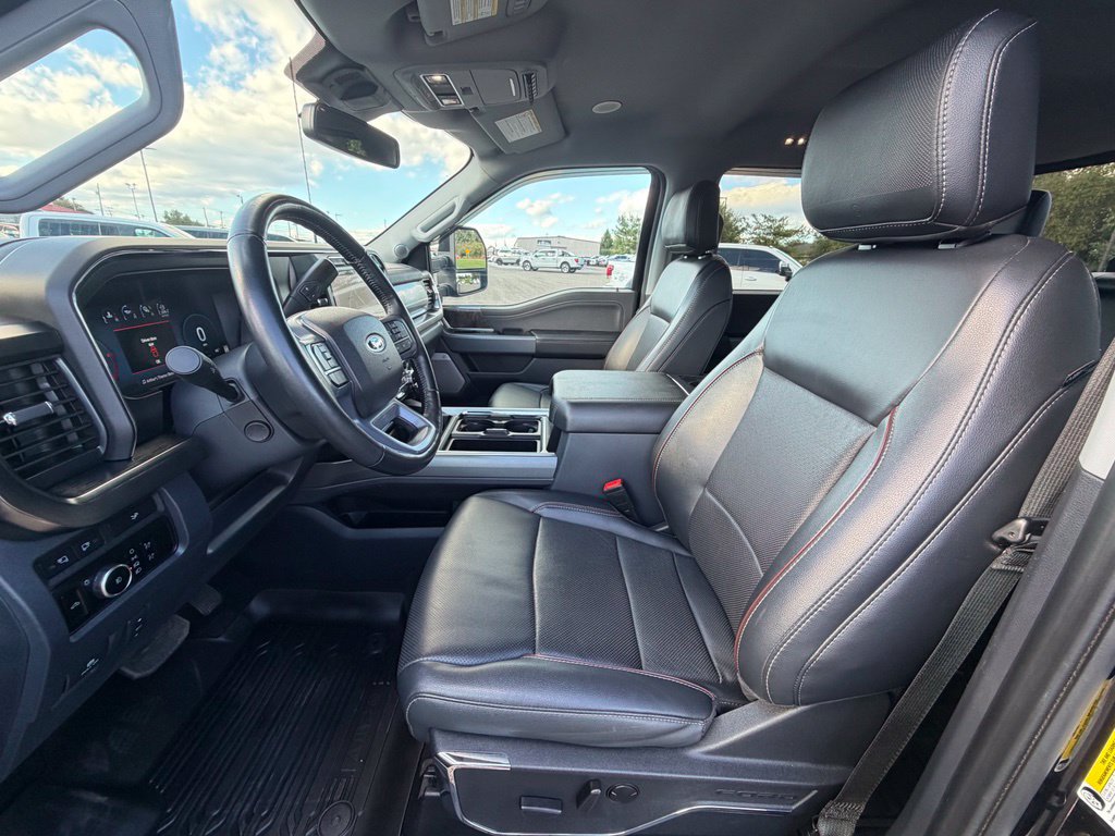 Used 2023 Ford F250 Lariat w/ Lariat Ultimate Package AWD/4WD image 2