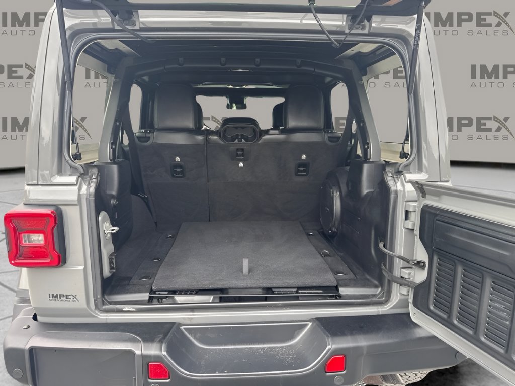 Used 2021 Jeep Wrangler Unlimited Rubicon w/ Trailer Tow Package AWD/4WD image 19