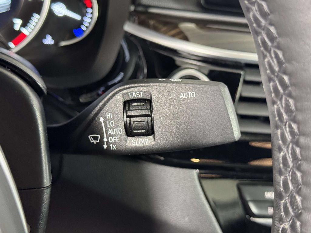 Used 2019 BMW 540i xDrive w/ M Sport Package AWD/4WD image 24