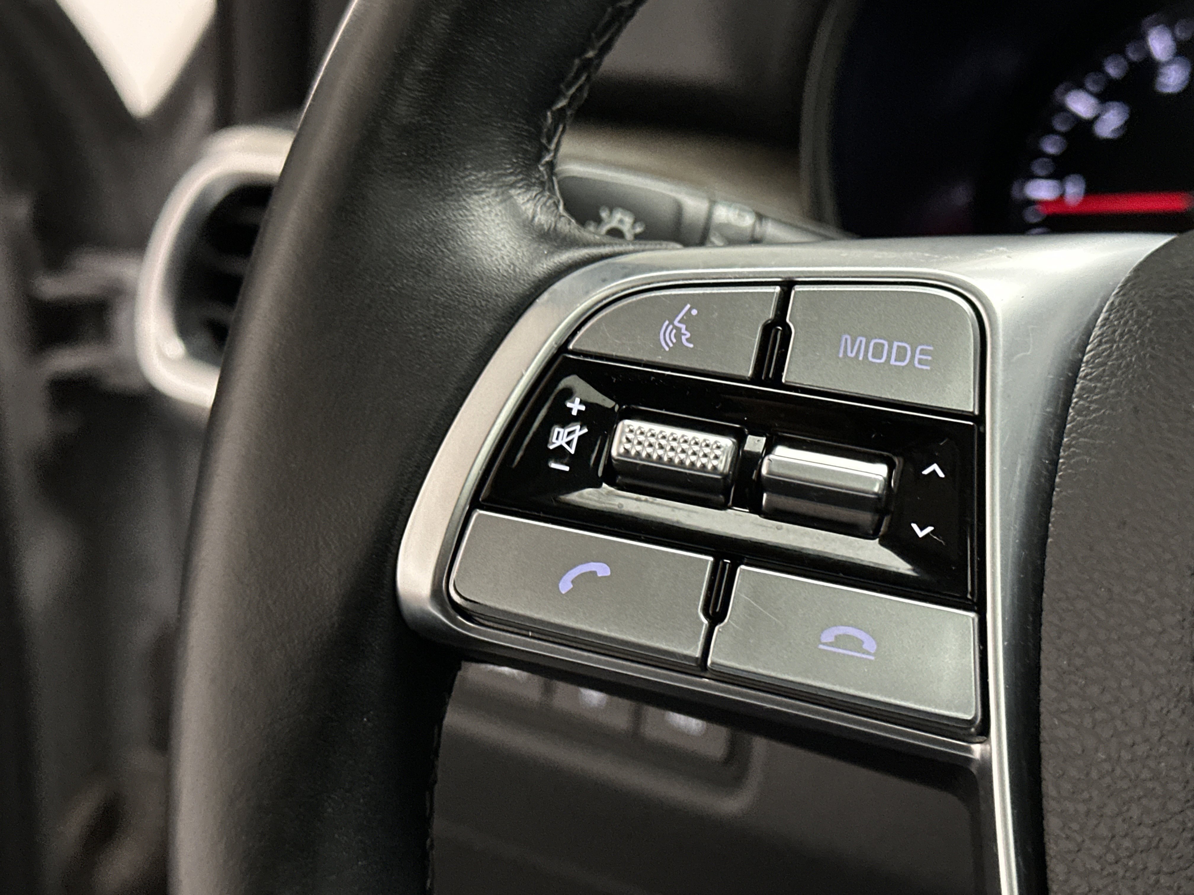 Used 2022 Kia Telluride EX w/ EX Premium Package image 28