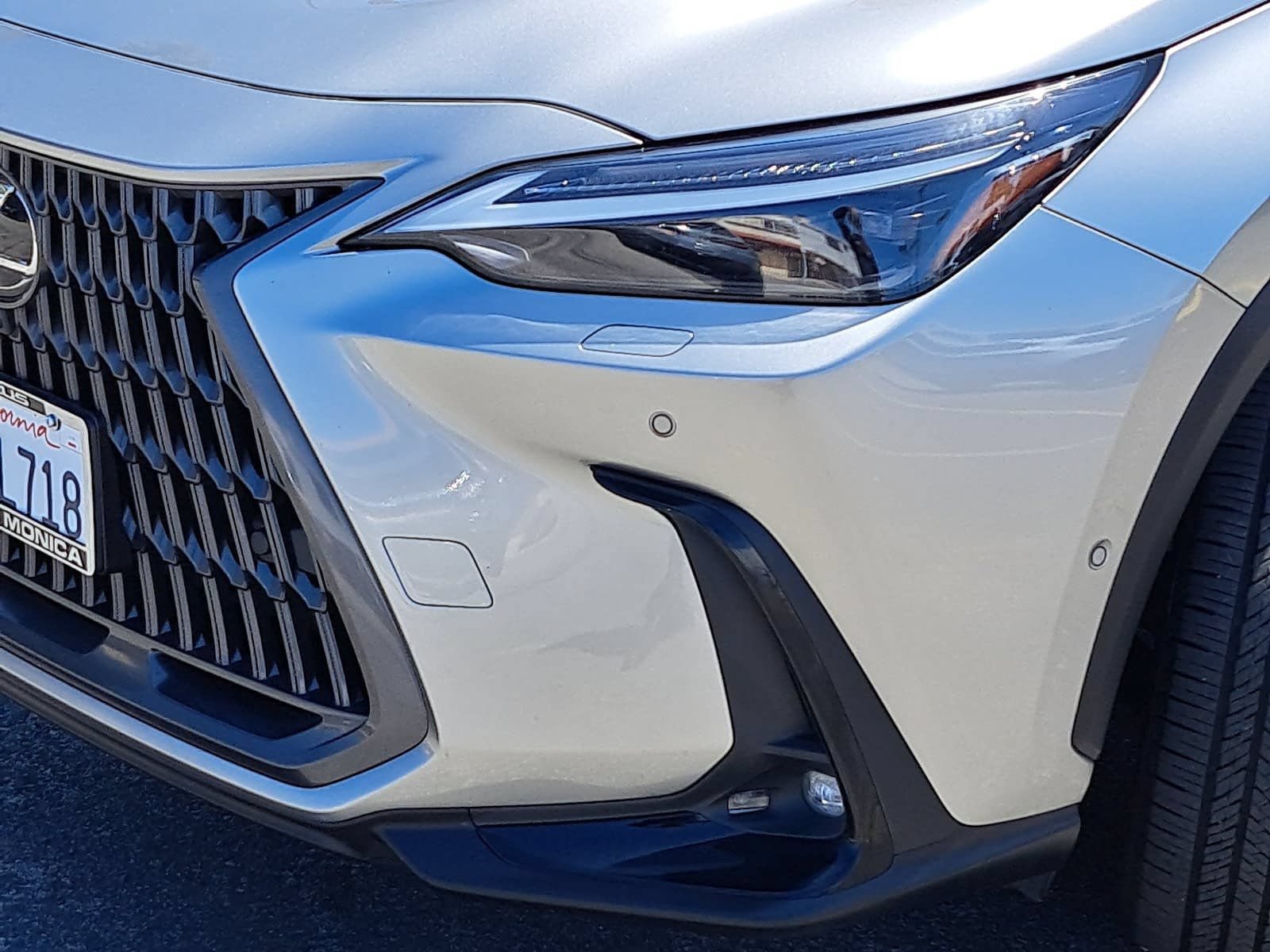 Used 2025 Lexus NX 450h+ AWD w/ Towing Package (2000 Lbs) image 33
