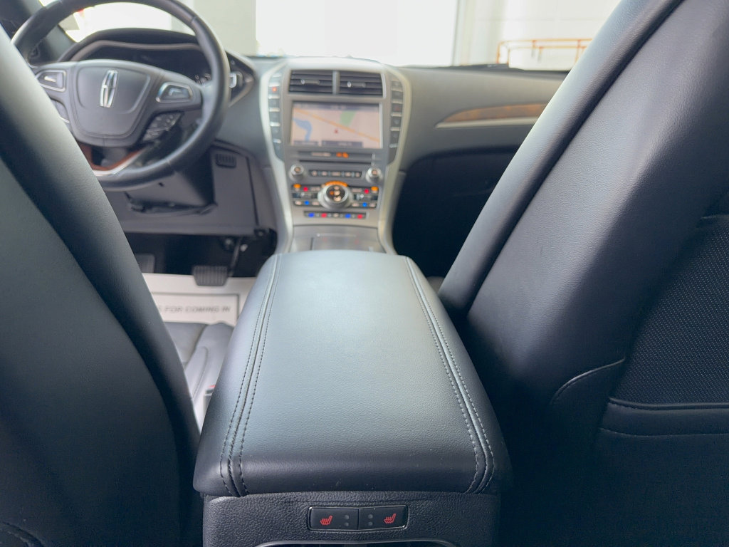 Used 2019 Lincoln MKZ Reserve FWD image 30