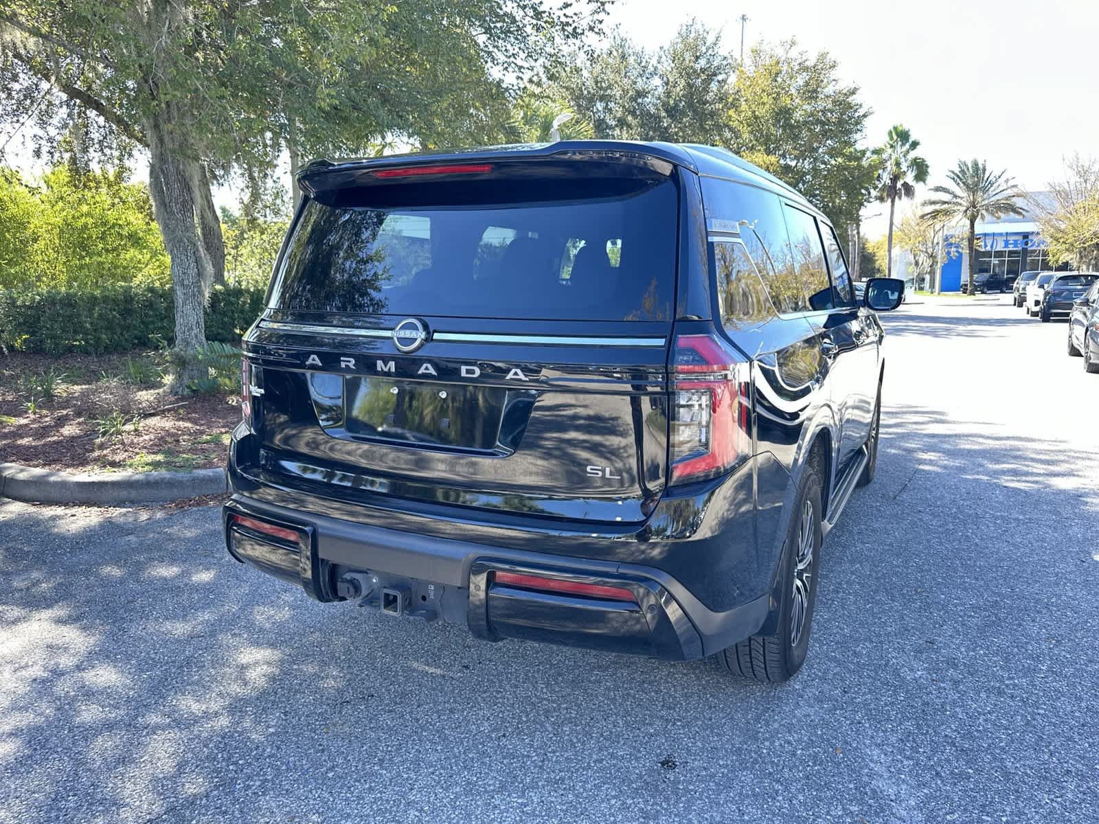 Used 2025 Nissan Armada SL w/ Captain's Chari Seat Package AWD/4WD image 6