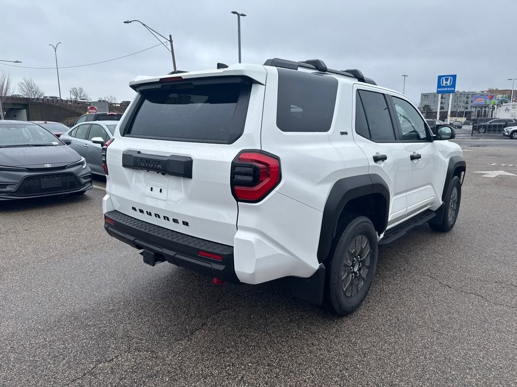 New 2026 Toyota 4Runner SR5 image 7