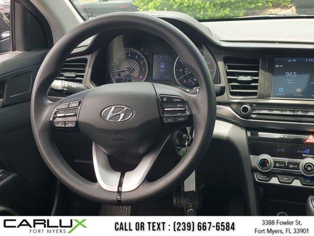 Used 2020 Hyundai Elantra SEL image 17