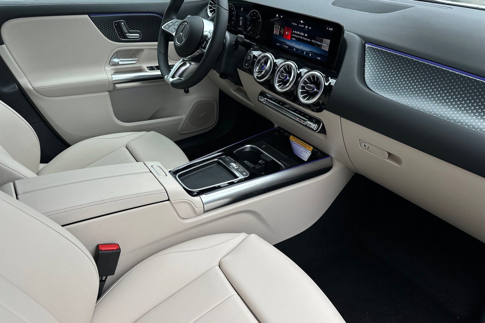 New 2025 Mercedes-Benz GLA 250 image 19