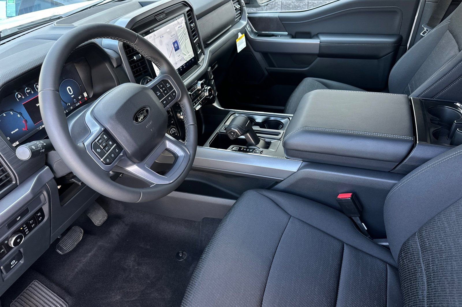 New 2026 Ford F150 XLT w/ Equipment Group 302A MID image 9