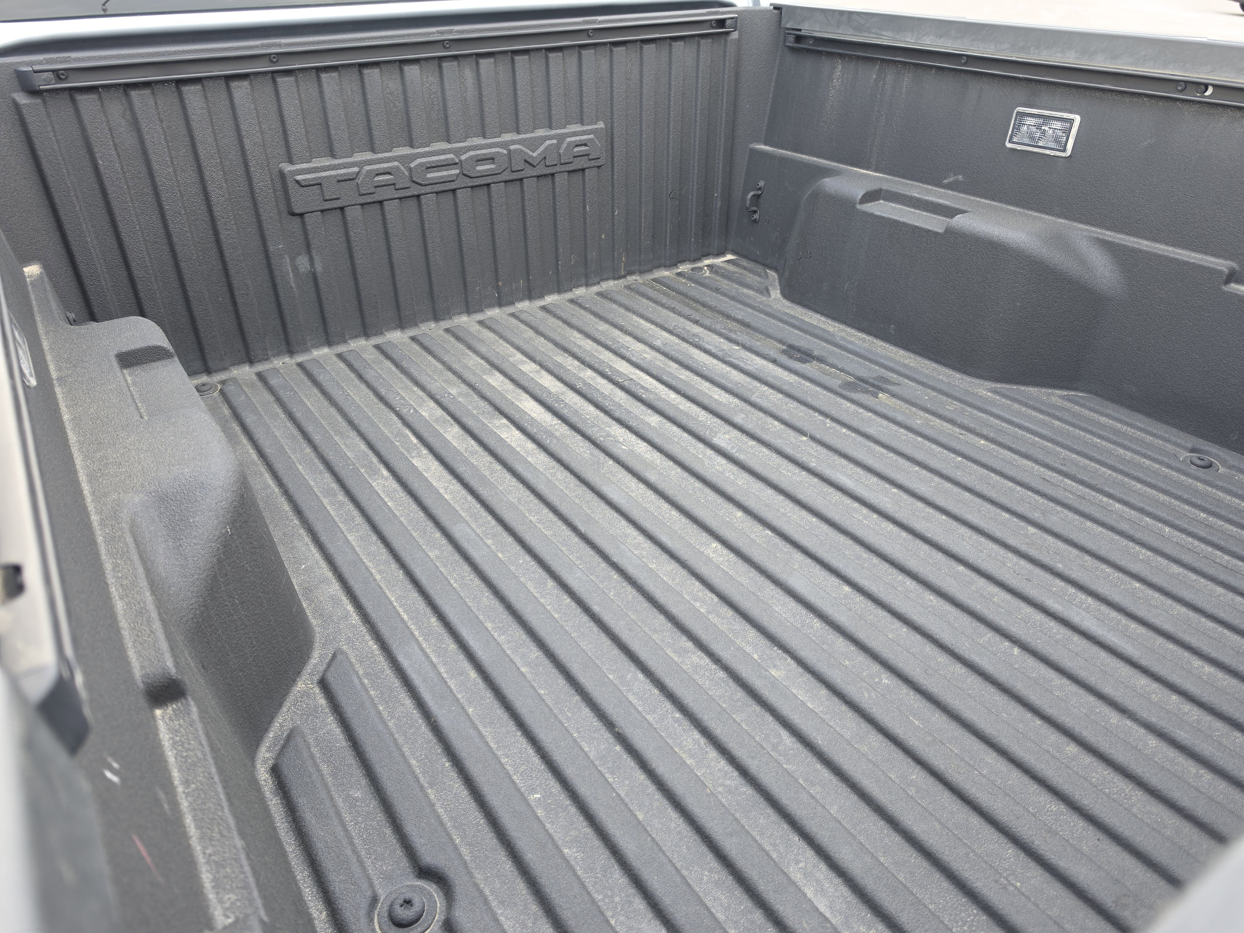 Used 2025 Toyota Tacoma TRD Off-Road AWD/4WD image 7