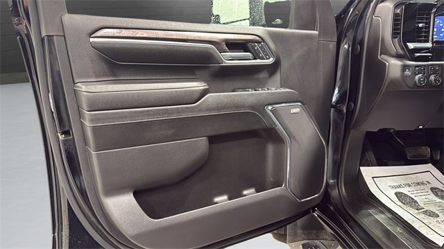 Used 2024 Chevrolet Silverado 3500 LTZ w/ LTZ Plus Package image 26