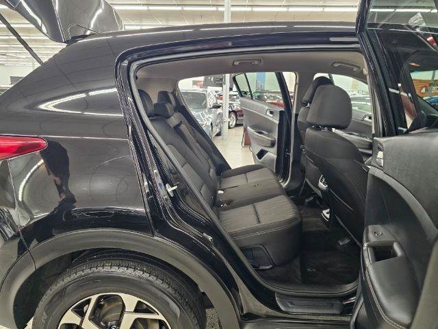 Used 2021 Kia Sportage LX FWD image 31