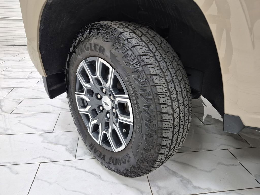 Certified 2024 Chevrolet Colorado Z71 w/ Z71 Convenience Package 2 image 34