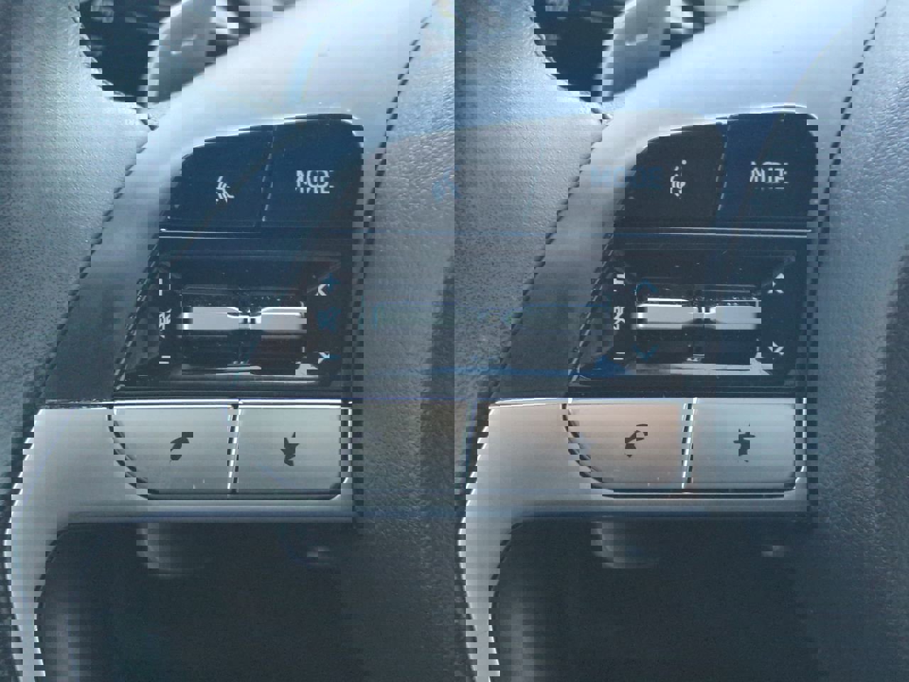 Used 2024 Hyundai Tucson Limited image 26