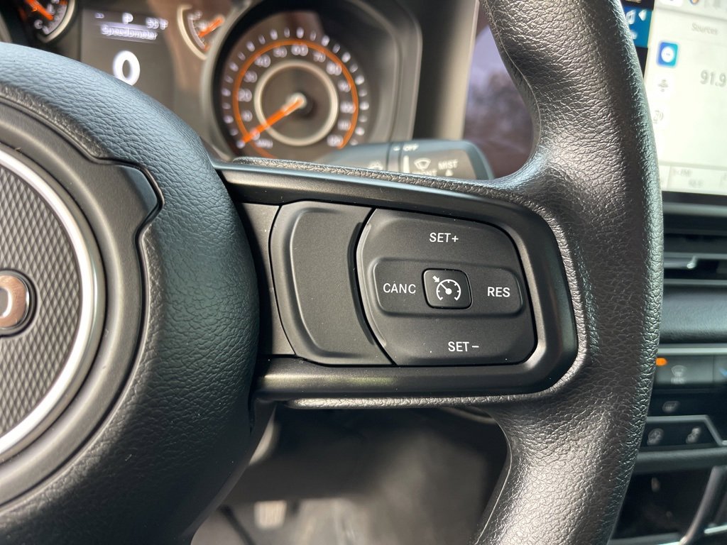 Used 2024 Jeep Gladiator Sport image 17