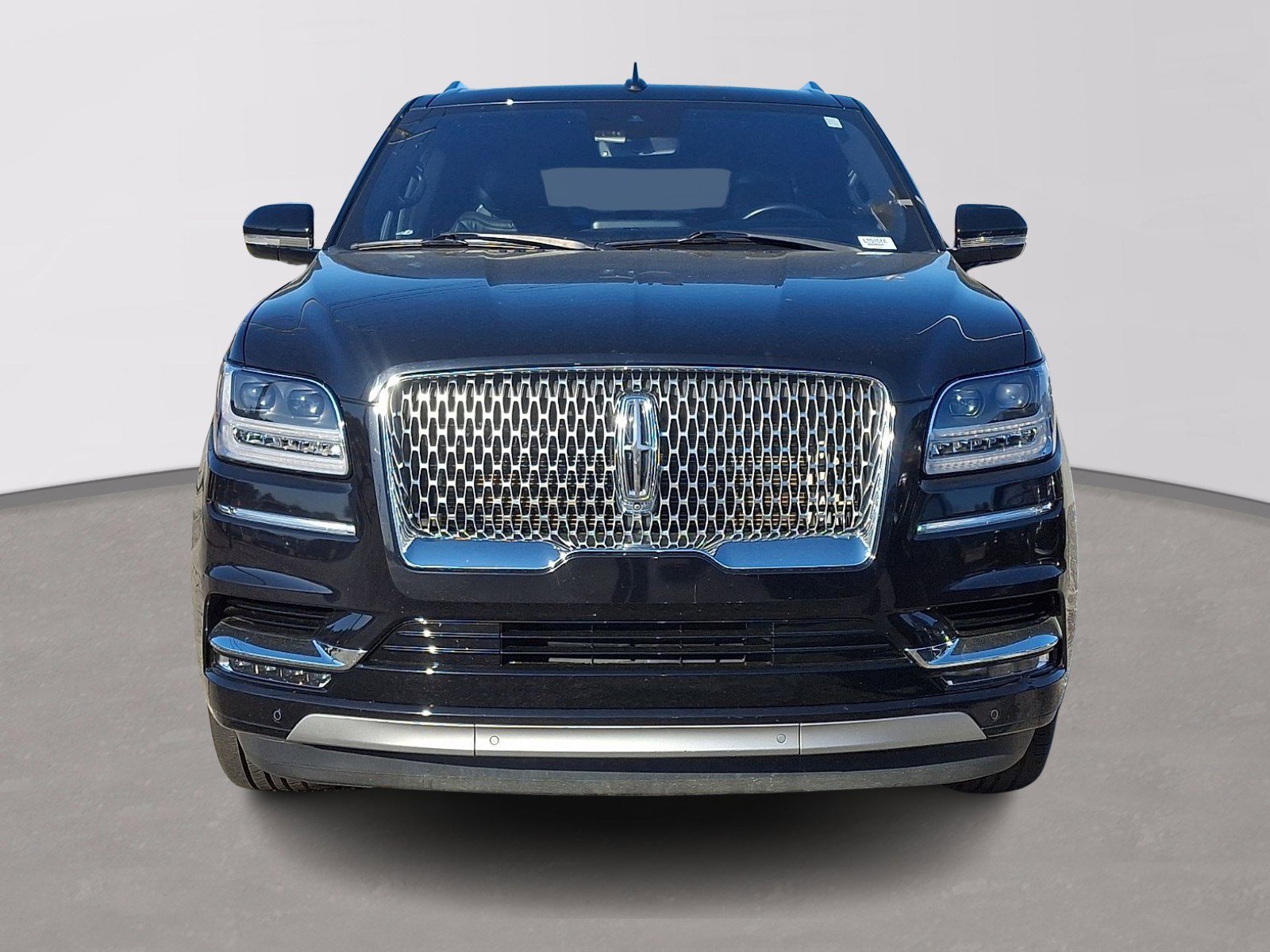 Used 2020 Lincoln Navigator L Reserve w/ Luxury Package AWD/4WD image 2