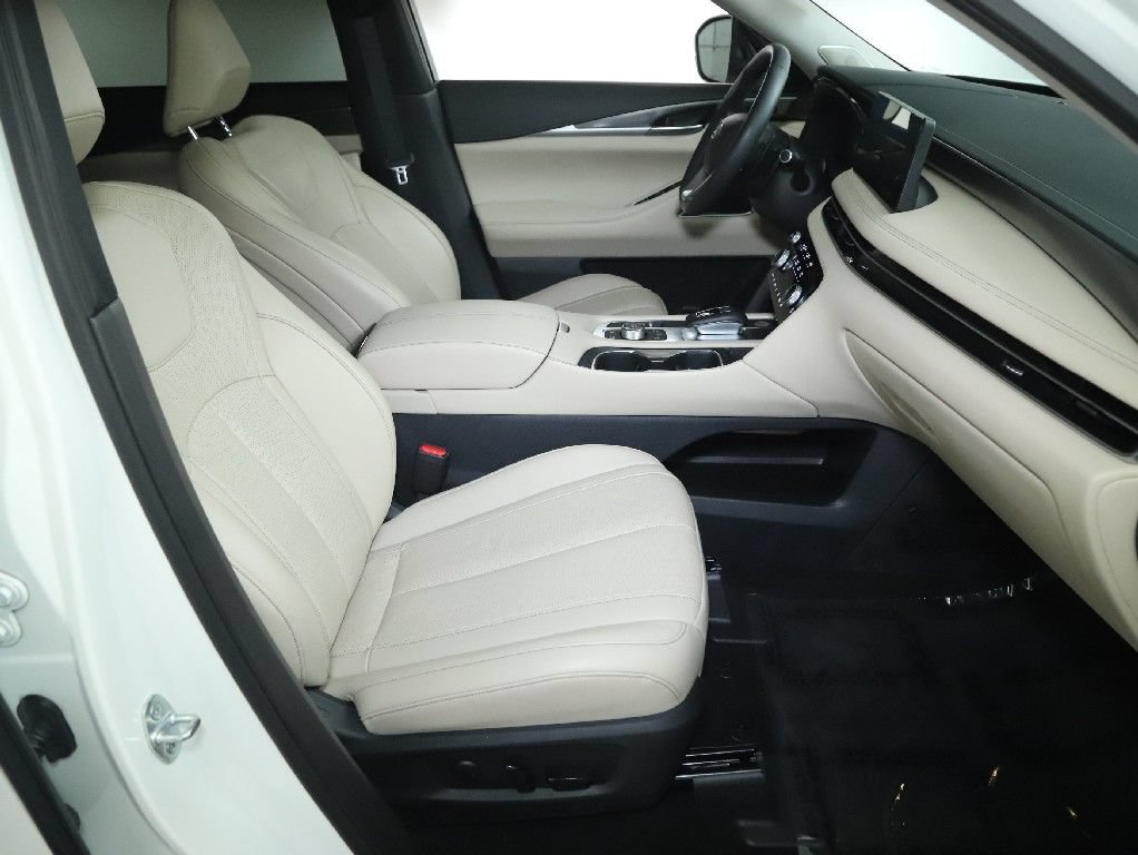 Used 2023 INFINITI QX60 Luxe w/ Performance Audio Package AWD/4WD image 38