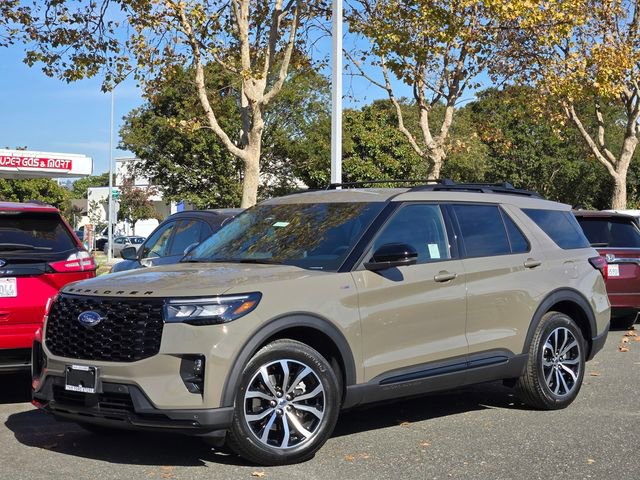 New 2026 Ford Explorer ST-Line image 2