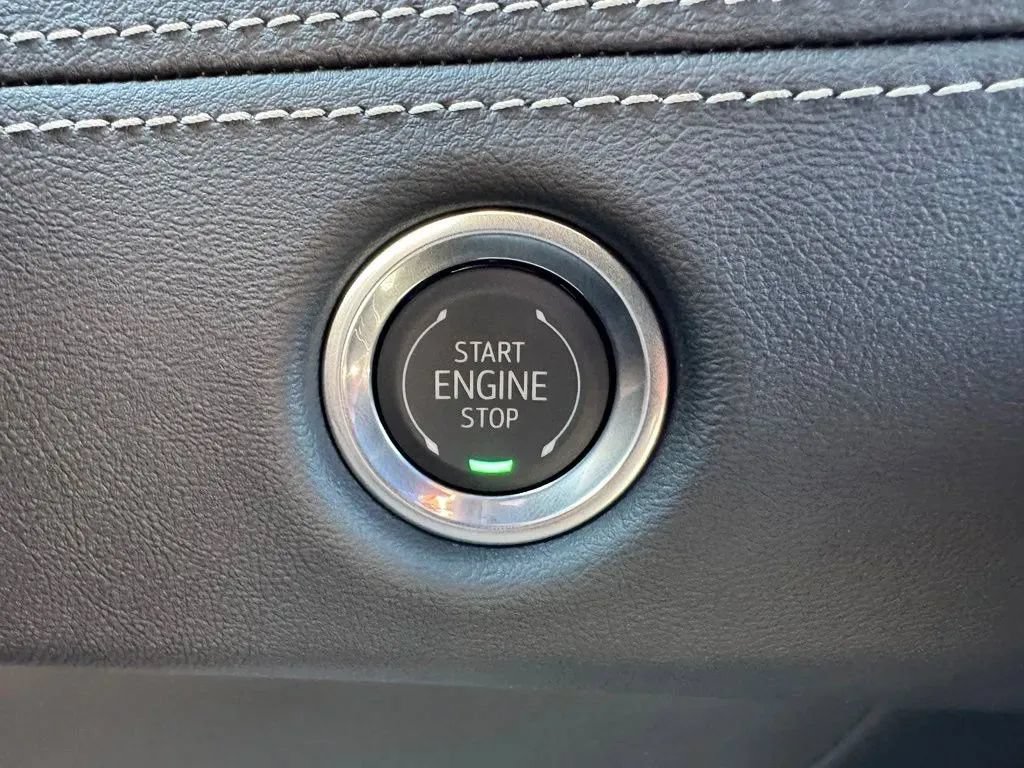 New 2026 Cadillac Escalade ESV Sport w/ Touring Package AWD/4WD image 28