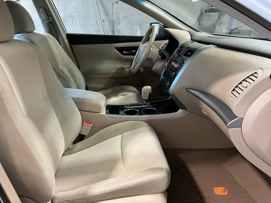 Used 2013 Nissan Altima 2.5 S FWD image 24