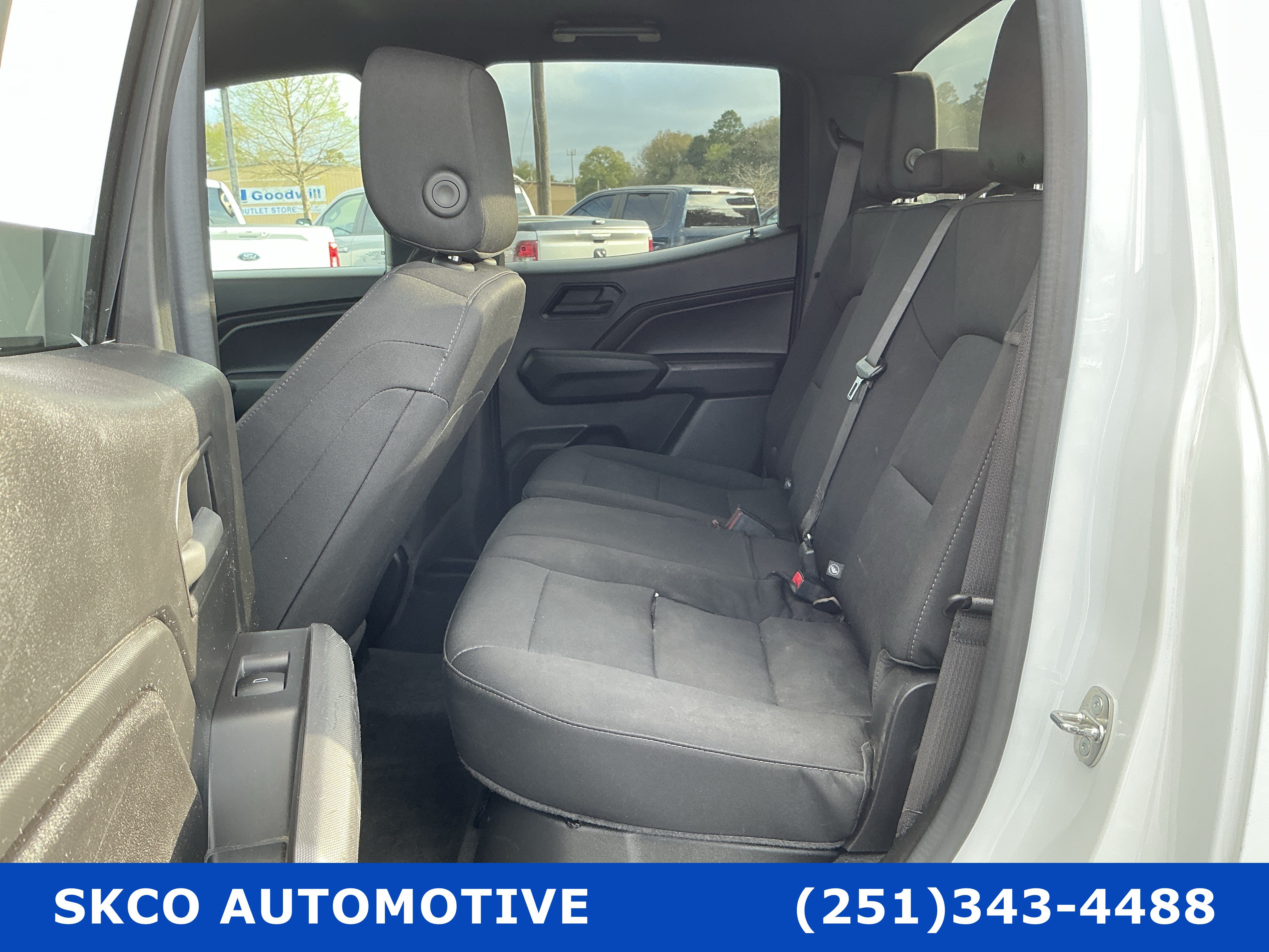 Used 2023 Chevrolet Colorado W/T RWD image 14