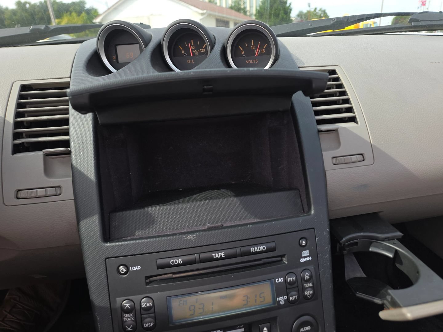Used 2005 Nissan 350Z Touring RWD image 23