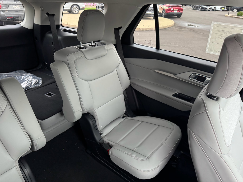 New 2026 Ford Explorer Active image 15