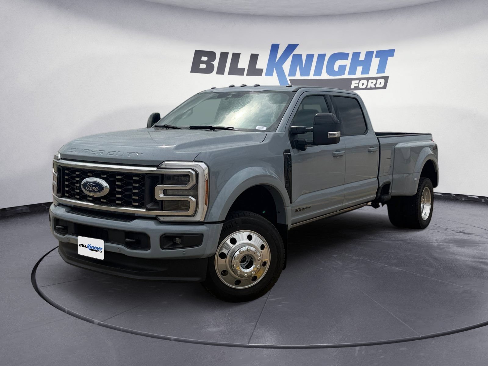 Used 2026 Ford F450 Platinum AWD/4WD image 1