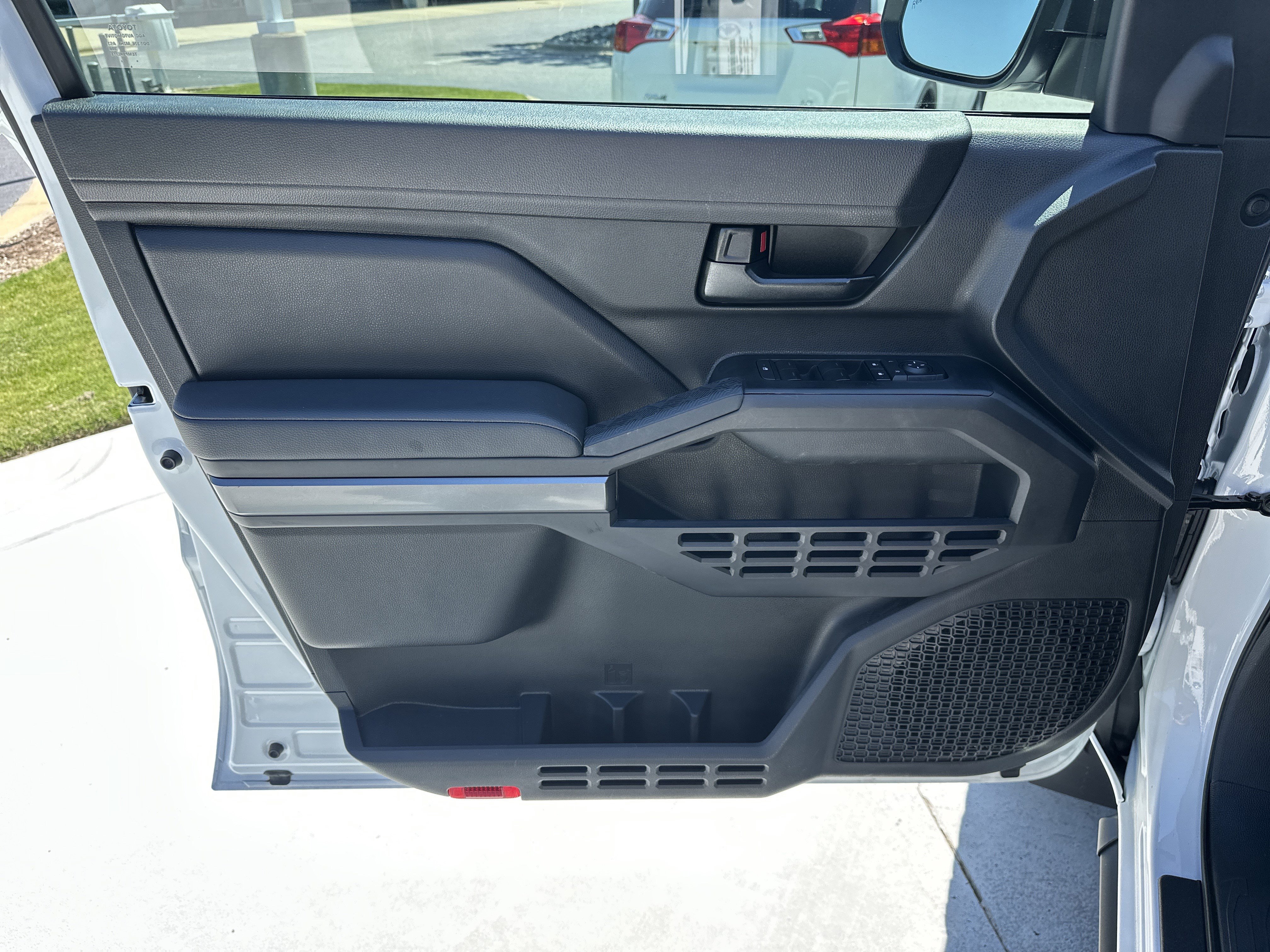 Certified 2025 Toyota Tacoma SR5 RWD image 14