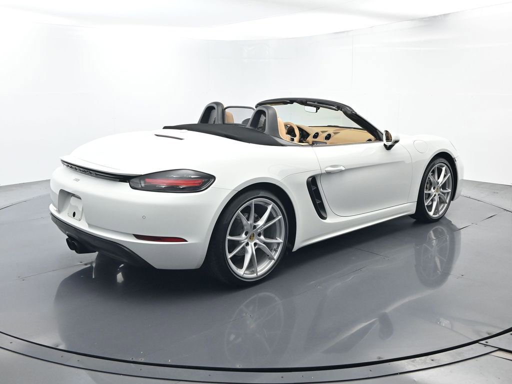 Certified 2017 Porsche 718 Boxster RWD image 15