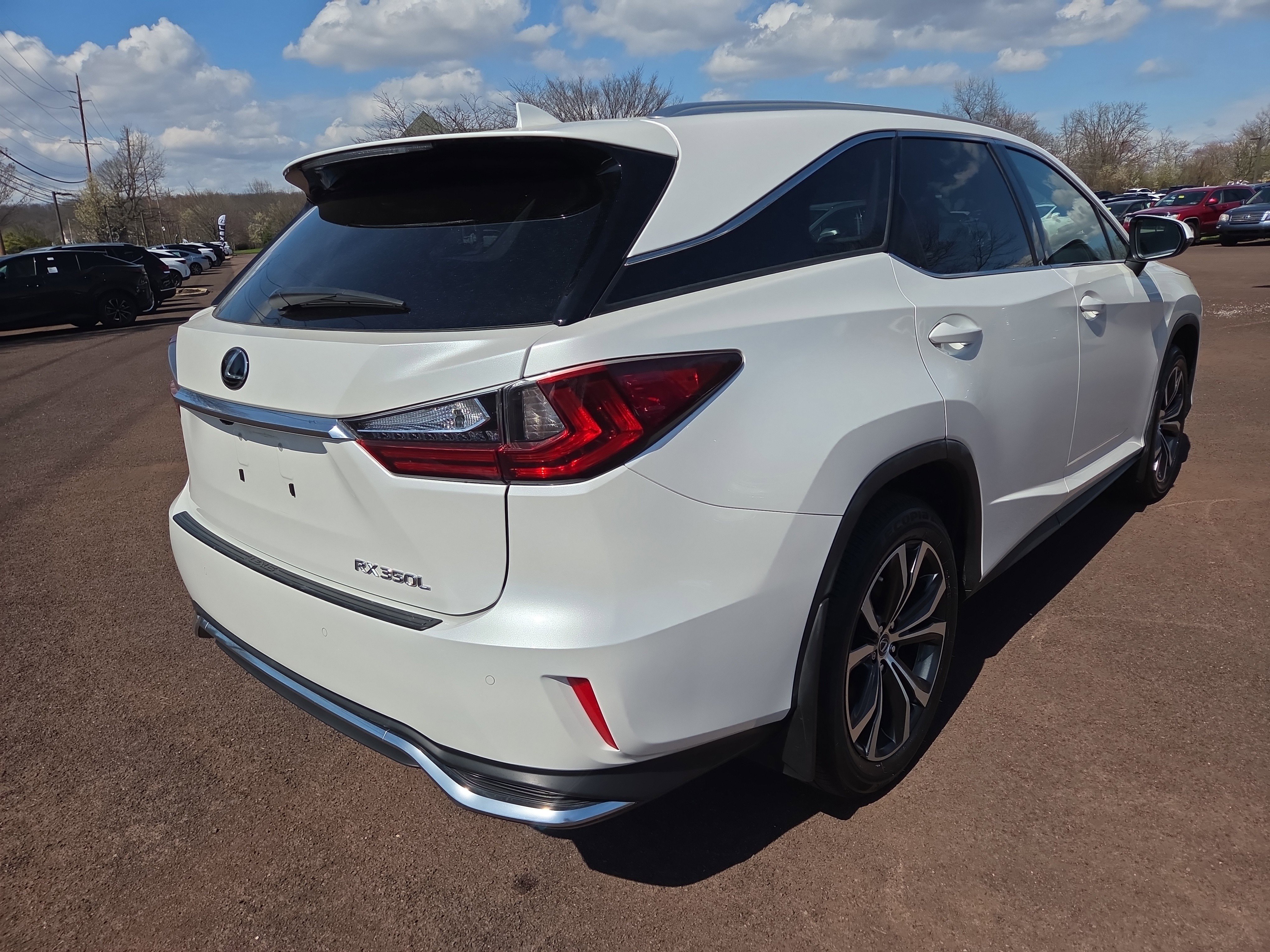 Certified 2022 Lexus RX 350L Premium w/ Premium Package image 3