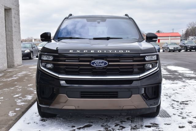 Used 2025 Ford Expedition King Ranch image 11