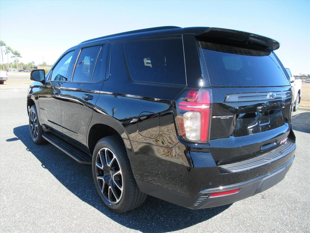 Used 2022 Chevrolet Tahoe RST w/ Luxury Package AWD/4WD image 4