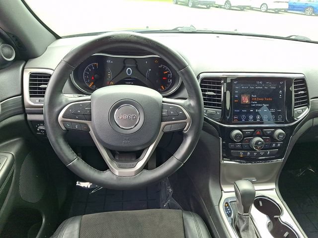 Used 2019 Jeep Grand Cherokee Laredo AWD/4WD image 12