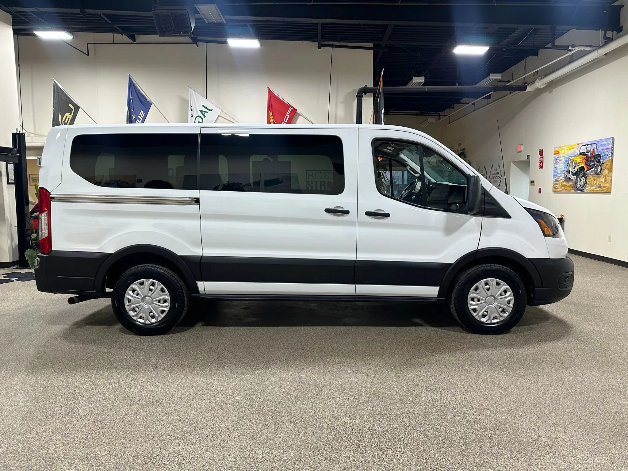 Used 2020 Ford Transit 150 XL RWD image 7