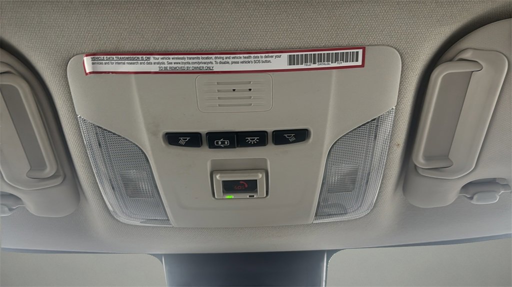 Used 2021 Toyota Corolla LE image 28