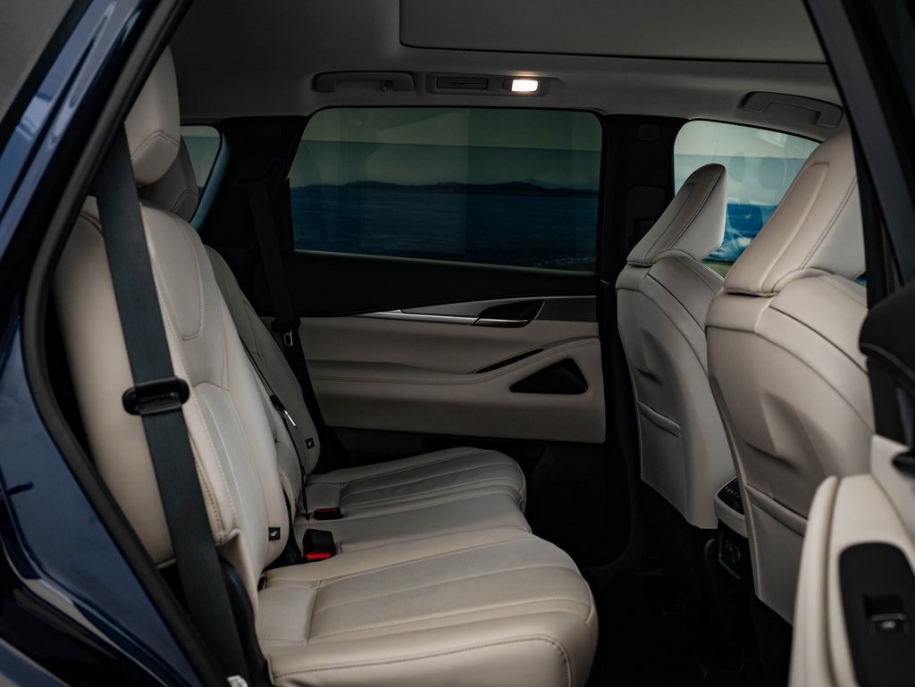 Used 2023 INFINITI QX60 Luxe image 44
