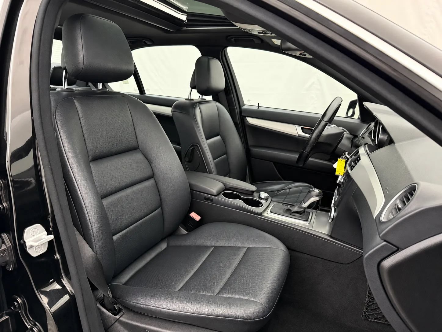 Used 2013 Mercedes-Benz C 250 Sedan image 24