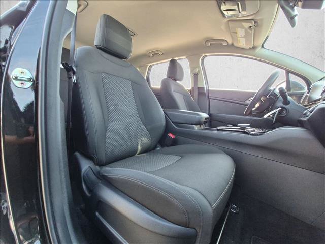 Used 2023 Kia Sportage LX AWD/4WD image 16