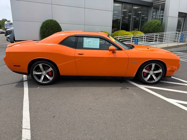 Used 2014 Dodge Challenger R/T RWD image 8
