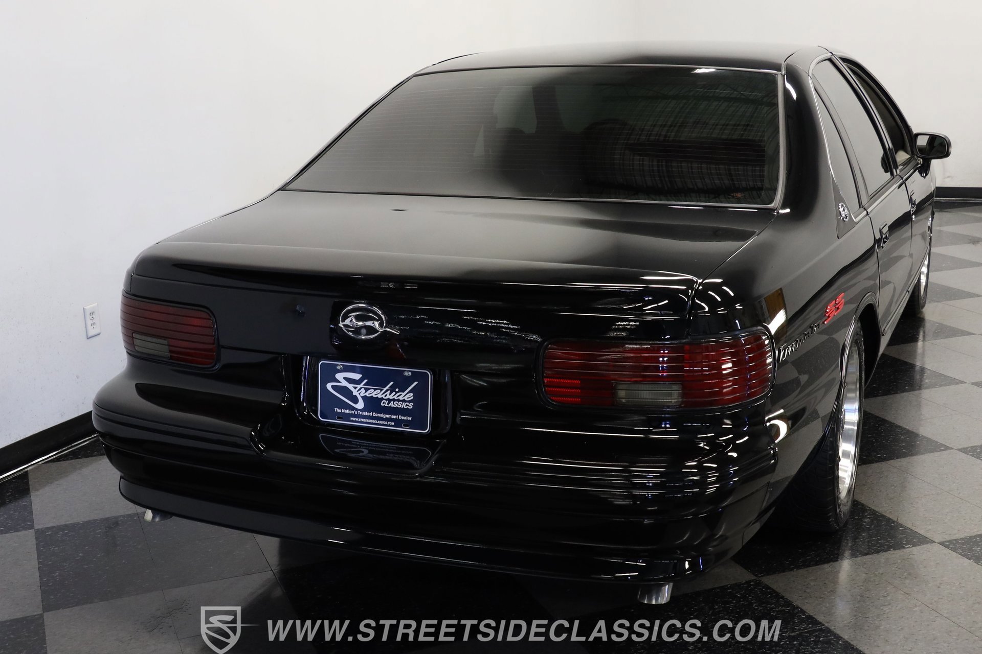 Used 1994 Chevrolet Impala SS image 9