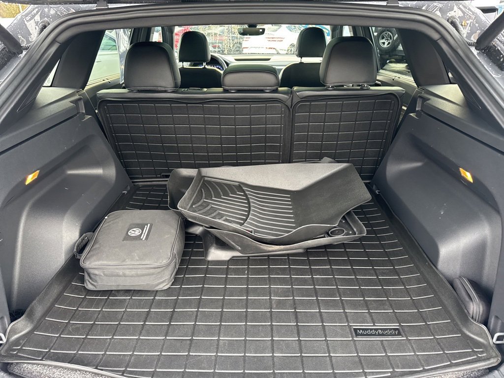 Used 2021 Volkswagen Atlas Cross Sport SEL Premium image 13