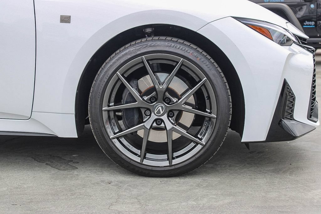 Used 2026 Lexus IS 350 F Sport RWD image 11
